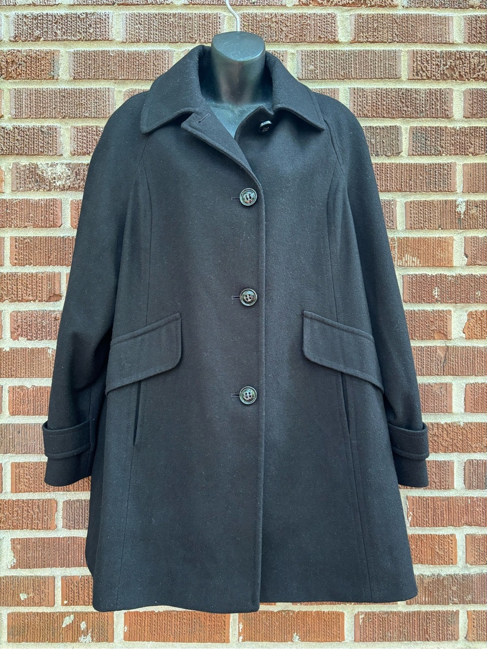 London Fog Wool Coat Womens Sz XL Wool Blend Single Breasted Black Winter Coat